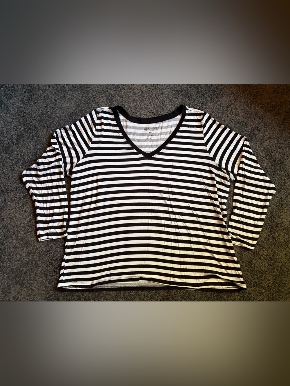 GUC Torrid Super Soft 3/4 sleeve black & white striped top, size 3